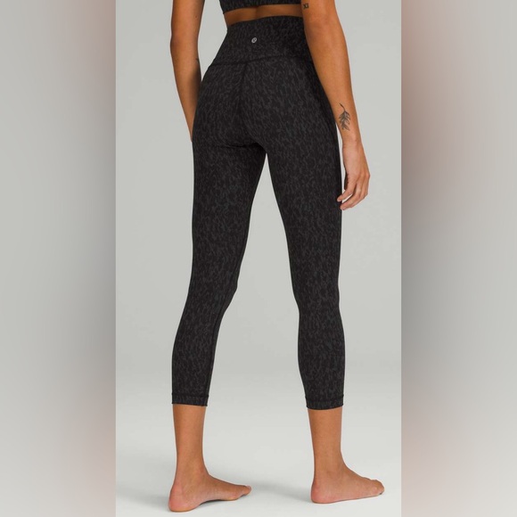 lululemon athletica Pants - NWOT Lululemon Wunder Under High-Rise Crop 23" *Full-On Luxtreme Leopard Camo